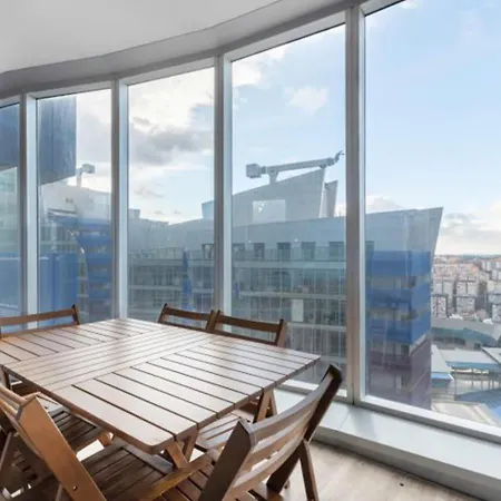 Luxurious In Apartment Istanbul