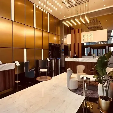Apartment Luxurious In *