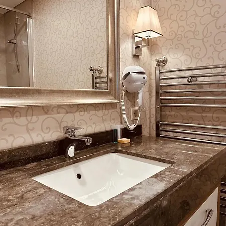 Luxurious In Apartment Istanbul