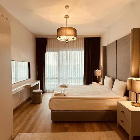 Luxurious In Apartment *